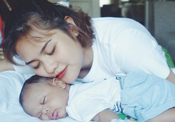 Dibilang Halu dan Lebay Karena Sebut Anaknya Bayi Bule, Mytha Lestari Anggap Netizen Tak Punya Hati!
