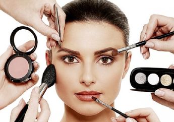 Sebelum Makeup, Gunakan 3 Hal Ini Biar Enggak Jerawatan & Makeup Tahan Lama!