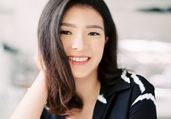 7 Gaya Keren Fashion Hitam Anak Wulan Guritno, Shaloom Razade!