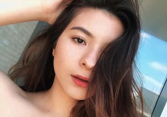 6 Gaya Selfie Shaloom Razade, Anak Wulan Guritno yang Stunning!