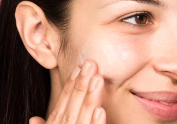 Cuma 30 Ribu, Ini 3 Gel Facial Wash Untuk Wajah Berminyak & Kombinasi