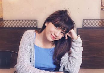 6 Inspirasi Outfit Dress Ala Cassandra Lee untuk Ngedate Bareng Pacar Weekend Ini!