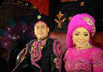 Nikah dengan Ibu Angkatnya Sendiri Walau Cuma Seumur Jagung, Pedangdut ini Raih Rekor MURI