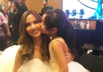 Ditinggal Nia Ramadhani ke Jepang Seminggu, Mikhayla Sedih Sampai Menangis Sesenggukan