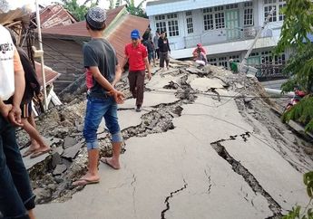 Pasca Gempa Palu, Muncul Semburan Lumpur Disertai Api!