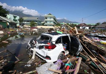 Warga Kelaparan Hingga Berebut Makanan, Bupati Donggala Menangis, Pemerintah Pusat Lebih Prioritaskan Palu