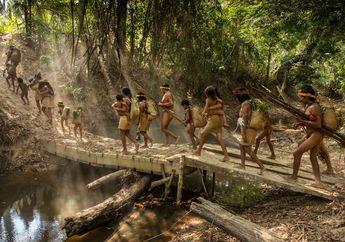 Foto-foto Kehidupan Primitif Suku di Hutan Amazon Bikin Kita Melongo