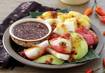 Resep Mudah Rujak Buah Bumbu Honje, Bekal Lengkap Buat Rumpi Bareng Tetangga