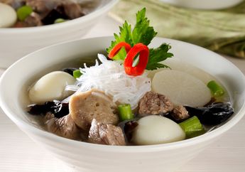 Semangkuk Sup Daging Kombinasi Bisa Bikin Malam Jadi Makin Hangat
