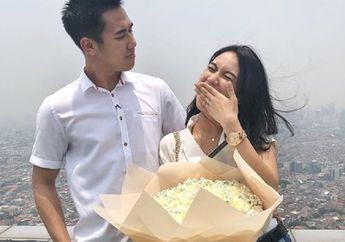 Selamat! Ryuji Utomo Akhirnya Resmi Bertunangan dengan Sang Kekasih
