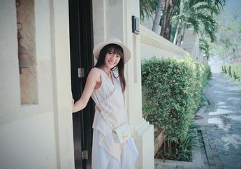 Yuk Tiru Inspirasi Outfit Modis untuk ke Pantai Ala Anissa Aziza!