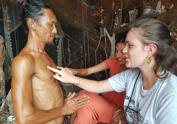 Bikin Heboh, Berikut Potret Losiri, Manusia Gua yang Banyak Bikin Turis Jatuh Cinta. Kok Bisa?