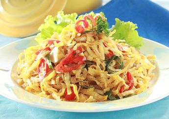 Resep Dadar Rawis Tumis Rebon Enak Ini Bikin Makan Siang Terasa Lebih Lengkap