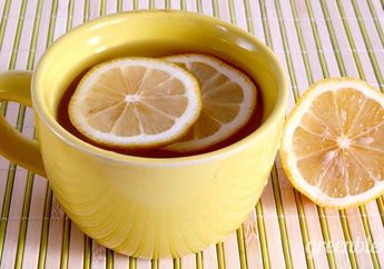 Perempuan ini Minum Air Lemon Setiap Pagi Selama Seminggu, ini yang Terjadi