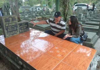Clift Sangra Ungkap Misteri di Balik Kosongnya Tanggal Kematian di Makam Suzzanna