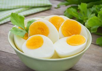 Cara Mudah Mengupas Telur yang Hasilnya Mulus dan Tidak Gompal