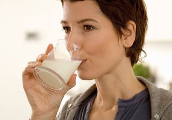 Inilah Makanan Terbaik yang Perlu Dikonsumsi untuk Wanita dengan Osteoporosis