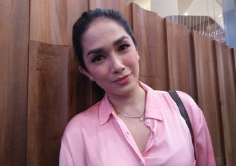 Beda Usia yang Sangat Jauh, Ussy Sulistiawaty Tersiksa Jadi Istri Andhika Pratama