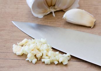 Cuma Diamkan Bawang Putih Selama 10 Menit Setelah Dicincang, Ternyata Bisa Buat Hal Ajaib Ini Terjadi dalam Tubuh!
