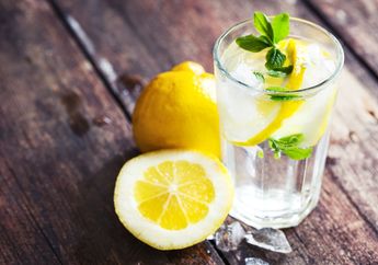 Ini yang Akan Terjadi Pada Tubuh Kalau Kita Terlalu Banyak Minum Air Lemon. Sudah Tahu?