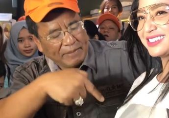 Hotman Paris Bahas Dada dan Bokong Dewi Perssik di Depan Suami