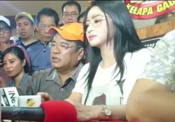 Gara-gara Payudara dan Bokong KW, Dewi Perssik Bongkar Aib Sang Kakak