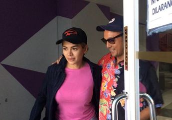 Menangkan Sidang Isbat, Nikita Mirzani: Mudah-mudahan Lawyer-nya Gak Terjun dari Gedung!