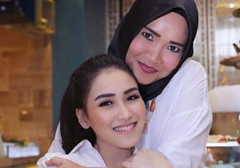 Berangkat Kerja, Ayu Ting Ting Dibekali Makanan ‘Kampung’ Ini Oleh Ibunya