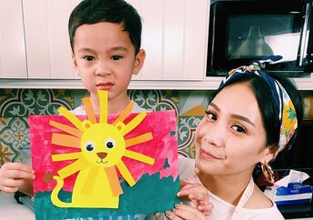 Selain Pintar Masak, Cara Nagita Slavina Tolak Rafathar Difoto Penggemar Juga Banjir Pujian