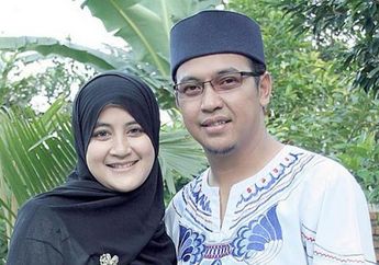 Tahan Rasa Sakit Cintanya Dibagi 3, Umi Pipik Mengaku Terpaksa Pasrah Lantaran Takut Reputasi Uje hancur Jika Publik Tahu Tabiat Aslinya: 'Saat Itu Beliau Naik Daun'