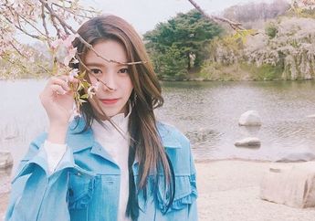 Gaya Stylish Idol Korea Elkie 'CLC' dengan Rok yang Cocok Buat Ngedate