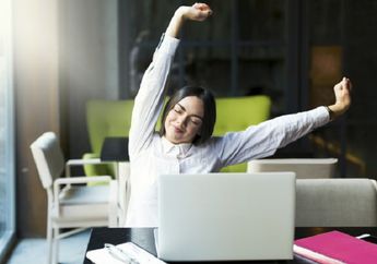 4 Zodiak Ekstrovert Ini 'Tersiksa' karena Aturan Work From Home