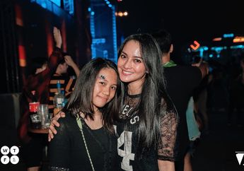 4 Fashion Kasual Modis ala Putri Sulung Ririn Ekawati, Jasmine Abeng. Hits Abis!