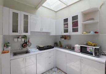 Inspirasi Desain Rumah Dengan Skylight, Dapur Terang Meski Tanpa Lampu