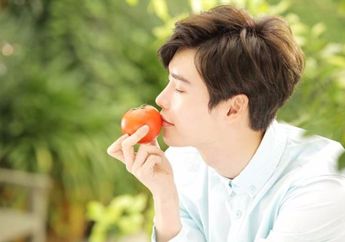Kulit Cerah & Lembap dengan Makan 9 Buah & Sayuran Mengandung Air Ini!