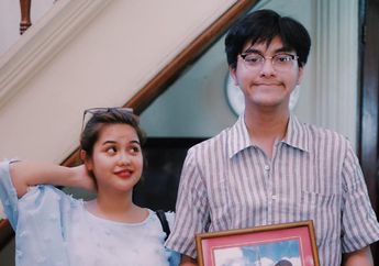 Momen Manis Mytha Lestari dan Barry Maheswara Rayakan Anniversary Pernikahan yang Pertama