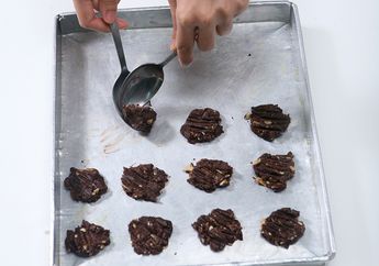 Tidak Pernah Kita Sadari Sebelumnya, Ternyata Hal Sepele ini yang Membuat Kue Kering Jadi Lengket di Loyang