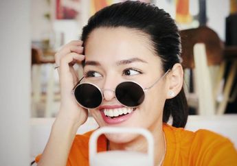 Cuma 5 Menit! Ini Tips Makeup Ala Susan Sameh Agar Tampil Menawan