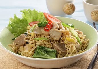 Disebut Mi Panjang Umur, 5 Resep Serba Mi Goreng Ini Cocok Banget Disajikan Untuk Makanan Imlek!