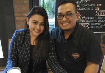 Pilih Jadi Mualaf Saat Masih SMP, Tia AFI Akhirnya Pamer Foto Pernikahannya 8 Tahun Silam yang Nyaris Tak Tersorot Kamera
