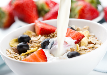 4 Jenis Makanan yang Harus Dihindari Saat Sarapan. Cuma Bikin Berat Badan Membengkak!