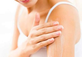Cerahkan Tubuh dengan 3 Body Serum Anti Lengket & Super Lembap Ini!