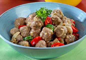 Resep Masak Bola Daging Tumis Cabai, Bikin Makan Siang Jadi Lebih Bergairah!