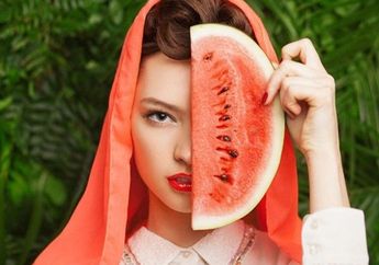 Punya Segudang Manfaat, Coba 6 Produk Kecantikan Berbahan Semangka yang Bikin Kulit Cerah & Lembap!