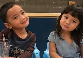 Sedang Makan Bareng Rafathar, Raut Wajah Gempi Berubah Sedih Saat Ditanyakan Hal Ini