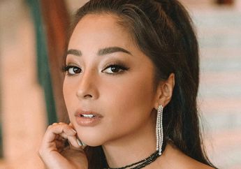 Begini 4 Cara Nikita Willy Memakai 1 Model Crop Top yang Sama. Super Stylish!