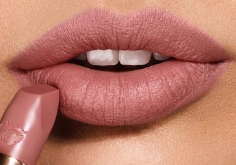4 Pilihan Lipstik Terbaik yang Cocok Buat Kulit Sawo Matang!