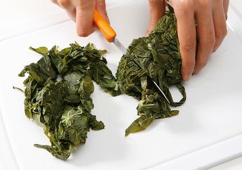 Pantas Jadi Primadona di Nasi Padang, Ternyata Daun Singkong Bisa Jadi Obat Alami Penyakit Mematikan Ini! Wajib Tahu