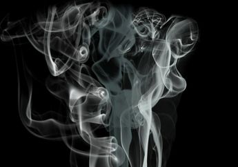 Merokok & Kena Asap Rokok Bakal Bikin 5 Bahaya Ini Pada Kulit Kita!