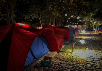 Tenda dan Homestay, Berlibur ala Backpacker di Tanjung Lesung